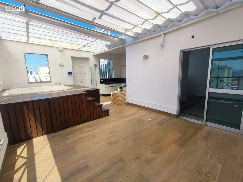 Cobertura, 3 quartos, 210 m² - Foto 1
