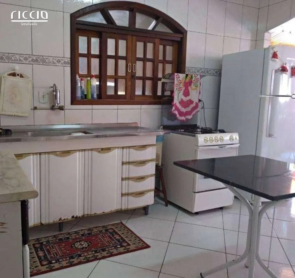 Casa, 3 quartos, 200 m² - Foto 8