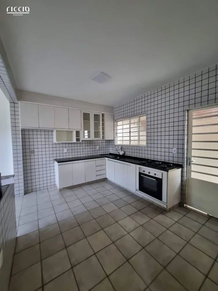 Casa, 3 quartos, 185 m² - Foto 3