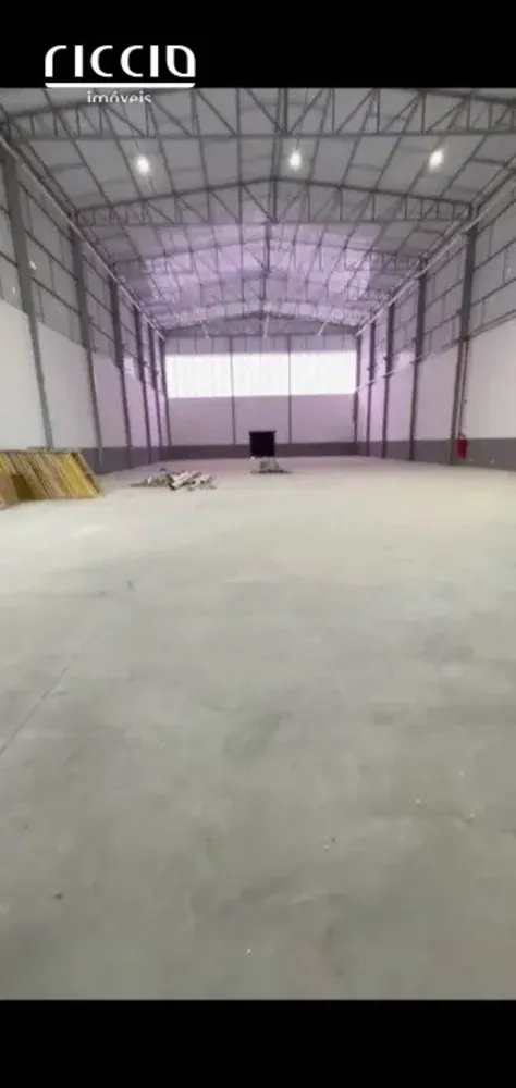Depósito-Galpão, 1400 m² - Foto 1