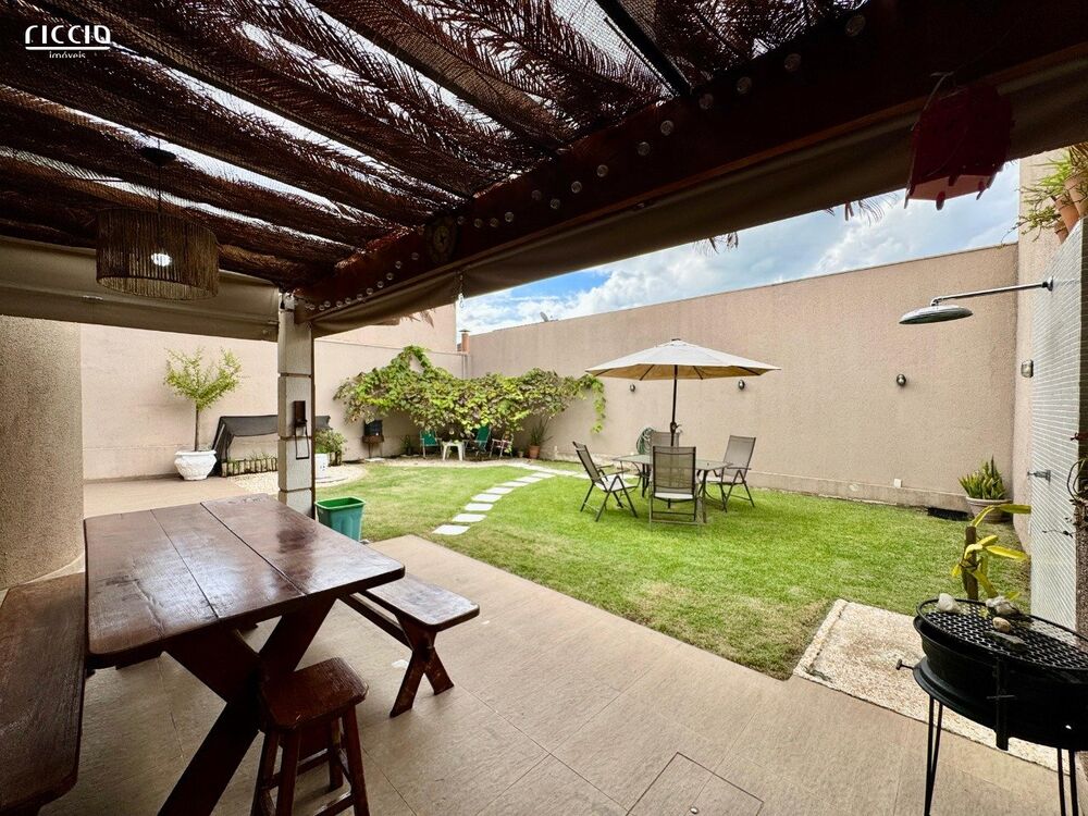 Casa de Condomínio à venda com 5 quartos, 200m² - Foto 22