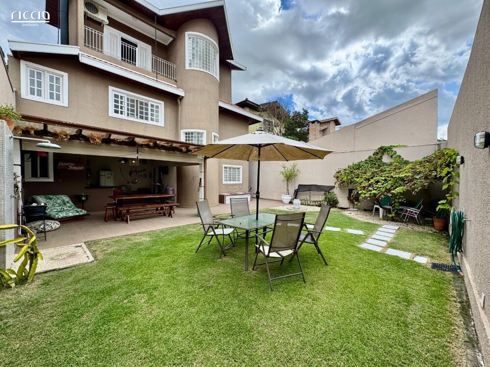 Casa de Condomínio à venda com 5 quartos, 200m² - Foto 23