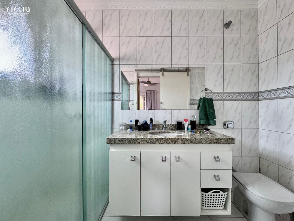 Casa de Condomínio à venda com 5 quartos, 200m² - Foto 15