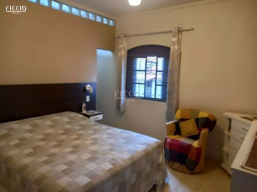 Casa à venda com 2 quartos, 180m² - Foto 13
