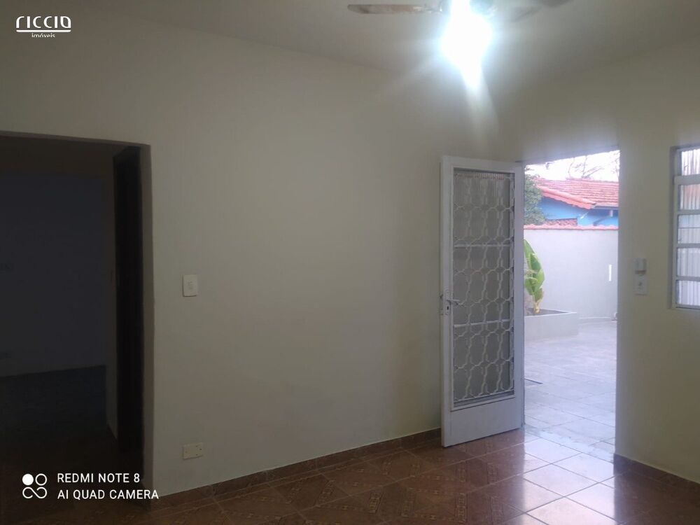 Casa à venda com 3 quartos, 190m² - Foto 3