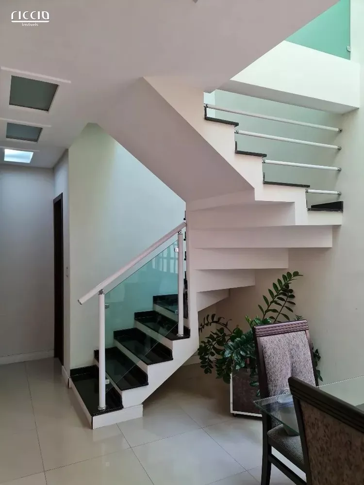 Casa, 3 quartos, 155 m² - Foto 1