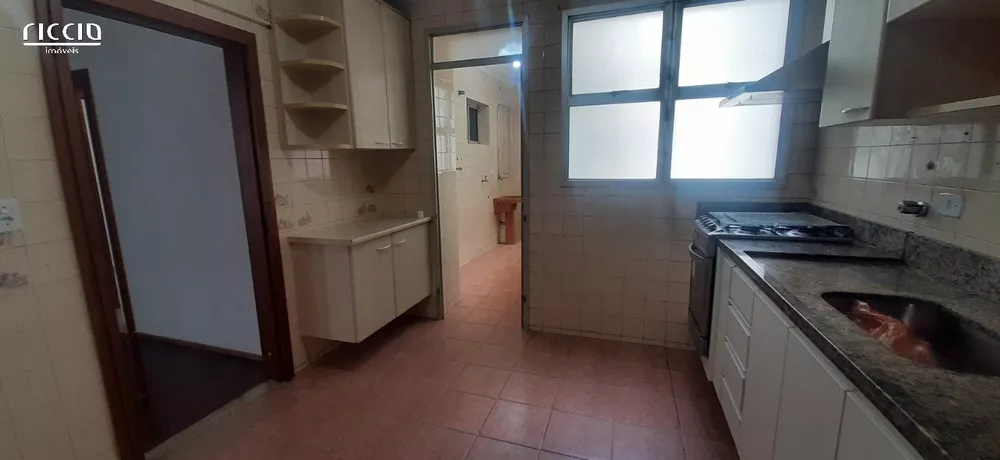 Apartamento à venda com 3 quartos, 111m² - Foto 2