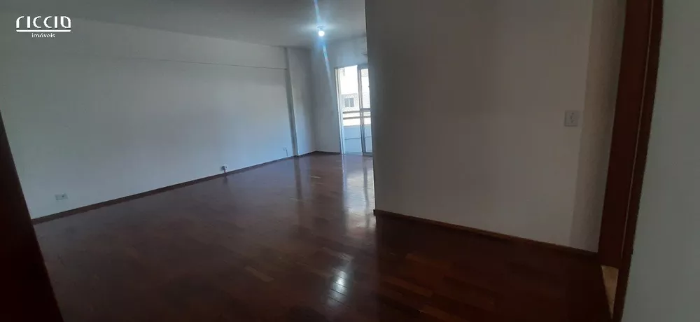 Apartamento à venda com 3 quartos, 111m² - Foto 7