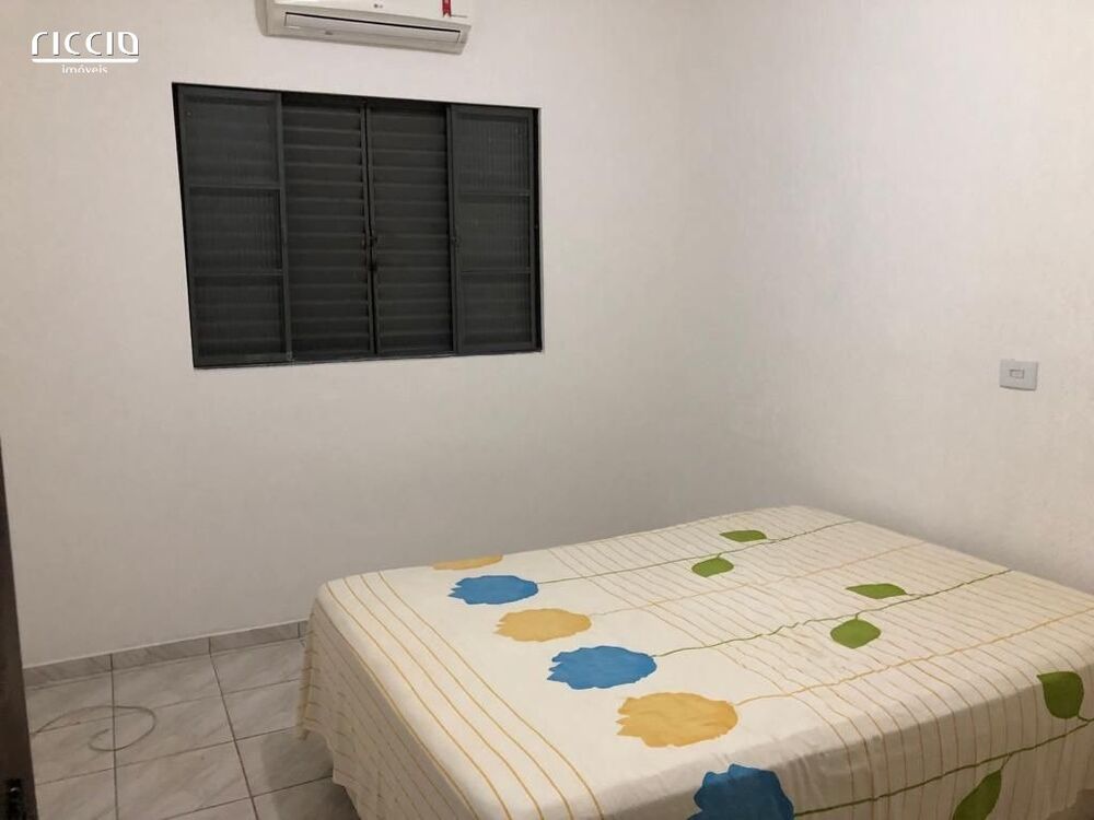Casa à venda com 4 quartos, 120m² - Foto 4