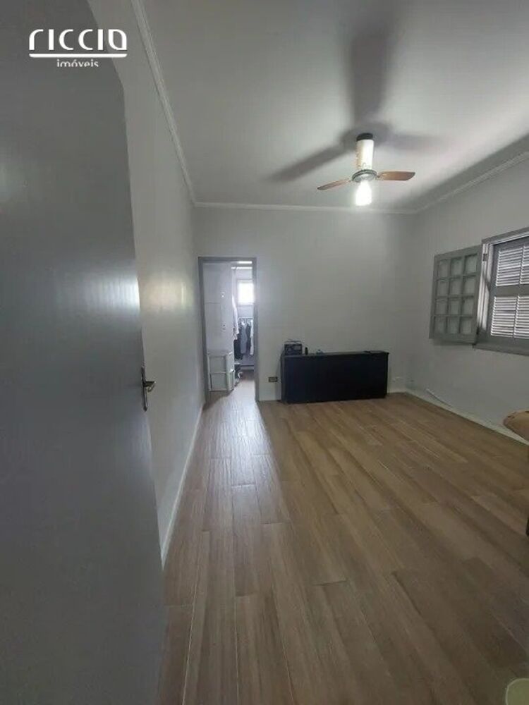 Casa de Condomínio à venda com 4 quartos, 225m² - Foto 4
