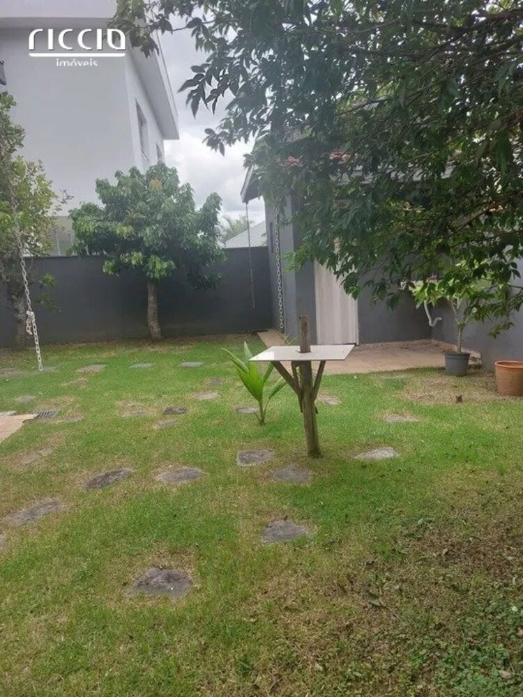 Casa de Condomínio à venda com 4 quartos, 225m² - Foto 15