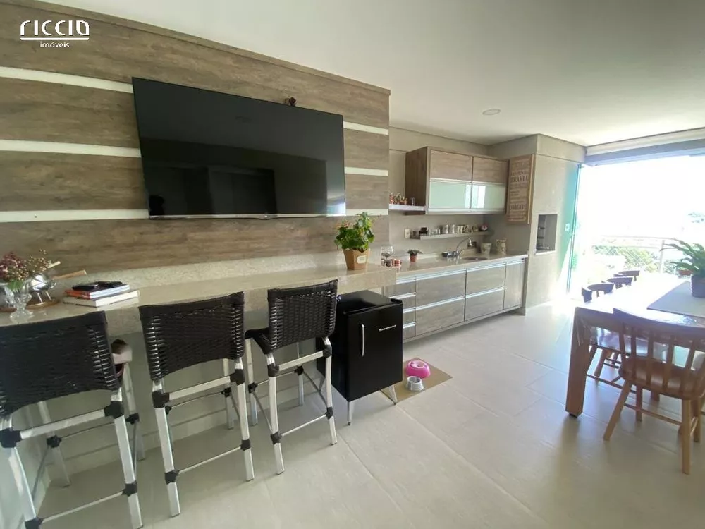 Apartamento à venda com 4 quartos, 259m² - Foto 8