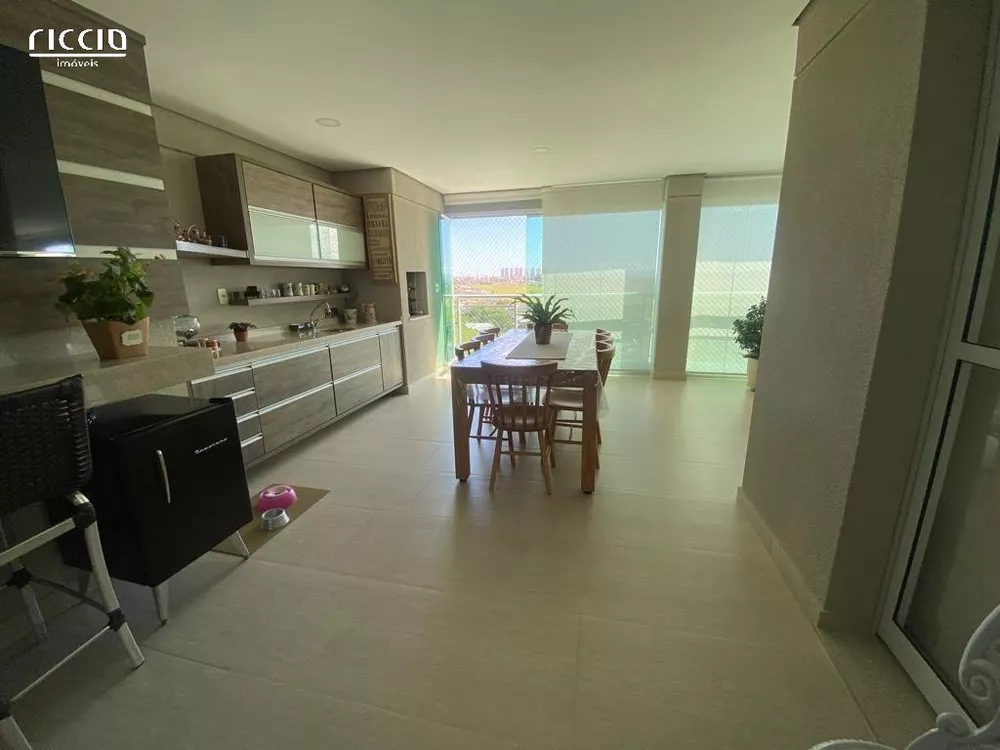 Apartamento à venda com 4 quartos, 259m² - Foto 3