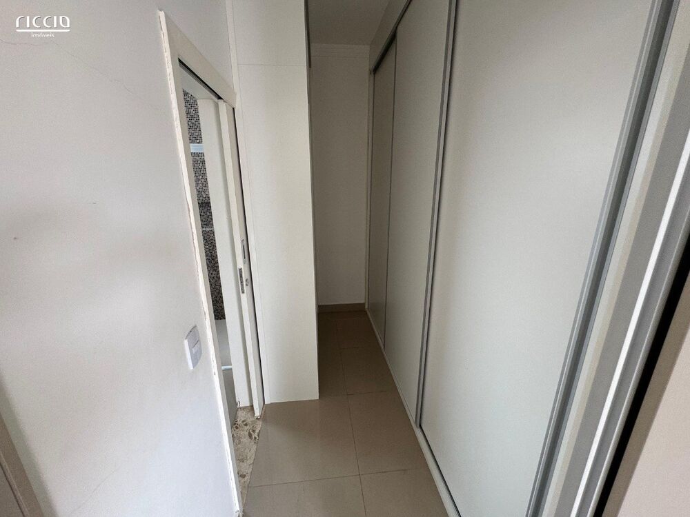 Casa à venda com 4 quartos, 220m² - Foto 19