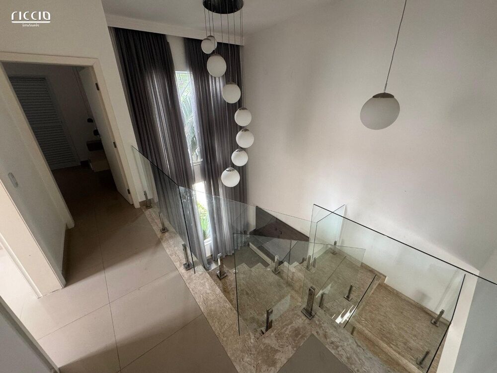 Casa à venda com 4 quartos, 220m² - Foto 6