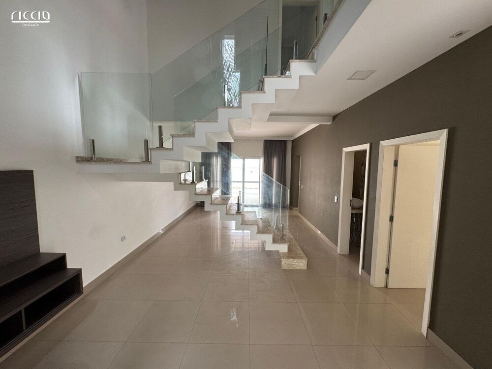 Casa à venda com 4 quartos, 220m² - Foto 26