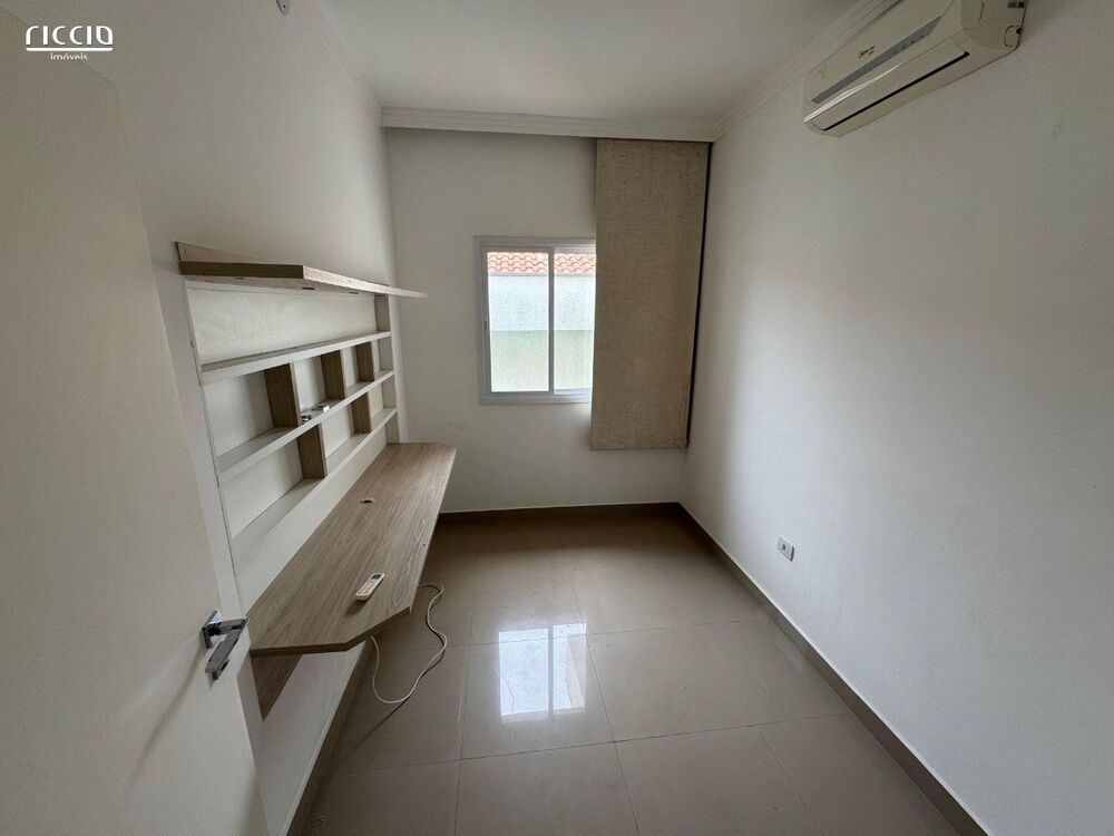 Casa à venda com 4 quartos, 220m² - Foto 12