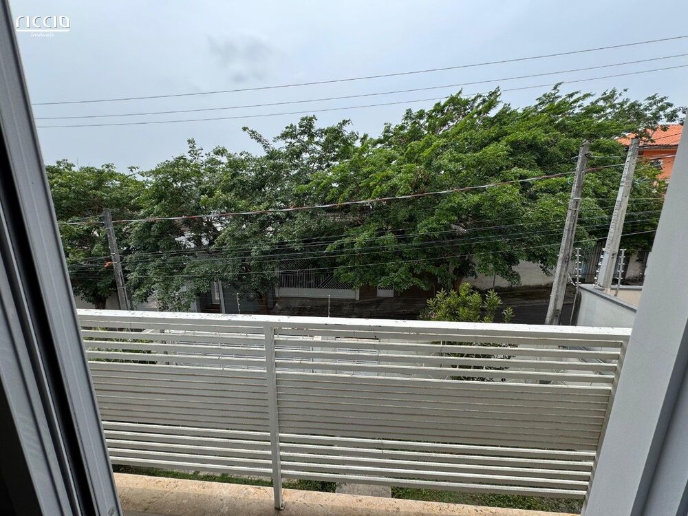 Casa à venda com 4 quartos, 220m² - Foto 13