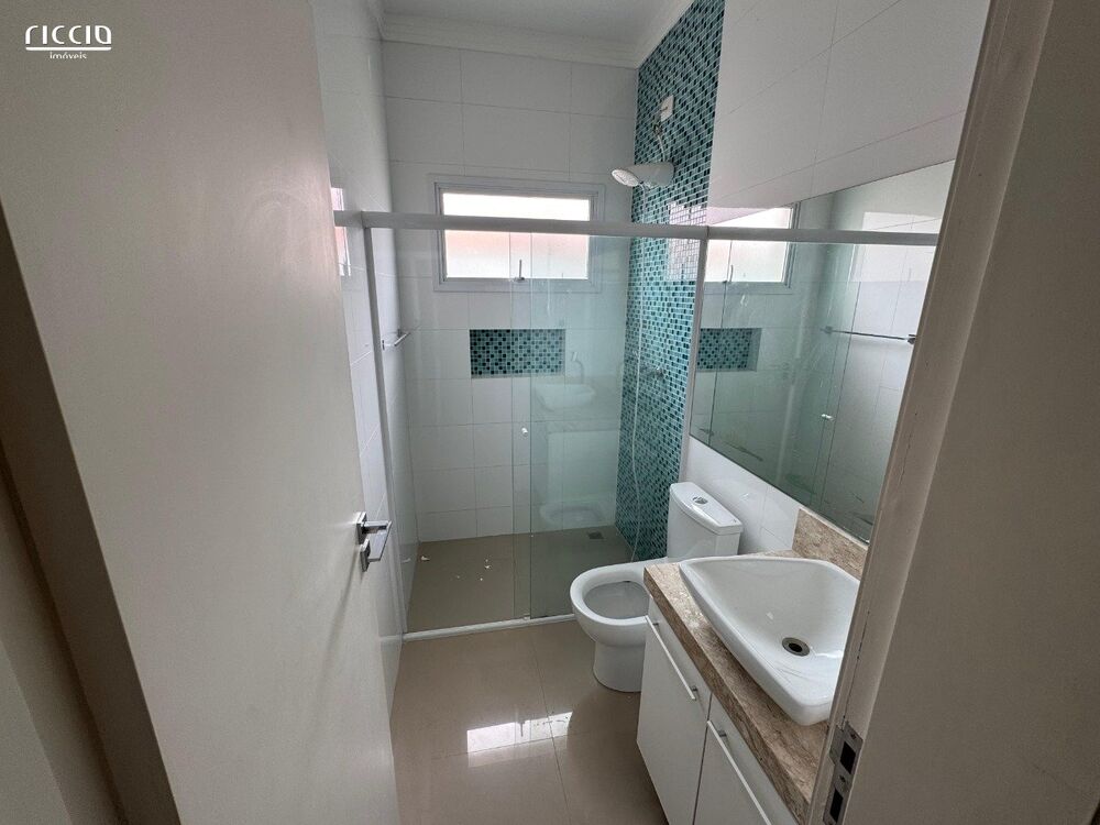 Casa à venda com 4 quartos, 220m² - Foto 10
