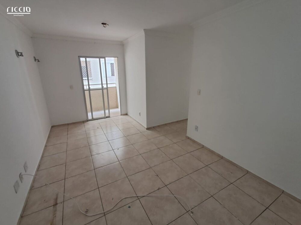 Apartamento à venda com 3 quartos, 67m² - Foto 1