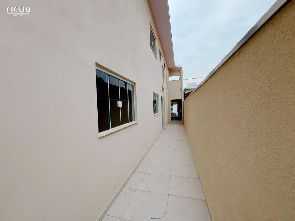 Casa, 4 quartos, 170 m² - Foto 1