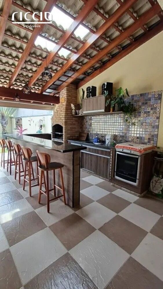 Casa de Condomínio à venda com 3 quartos, 106m² - Foto 2
