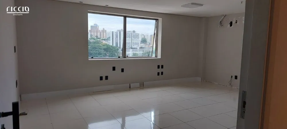 Sala-Conjunto, 180 m² - Foto 1