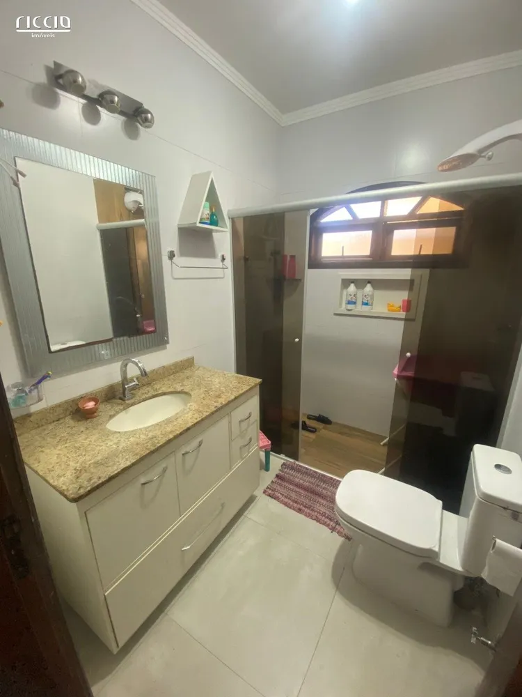 Casa, 5 quartos, 184 m² - Foto 4