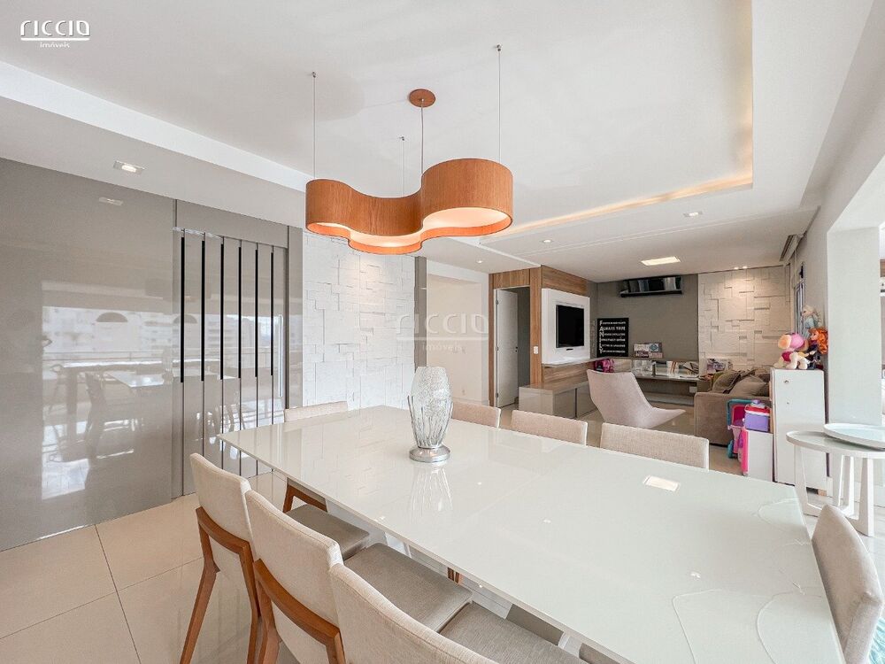 Apartamento à venda com 3 quartos, 182m² - Foto 1