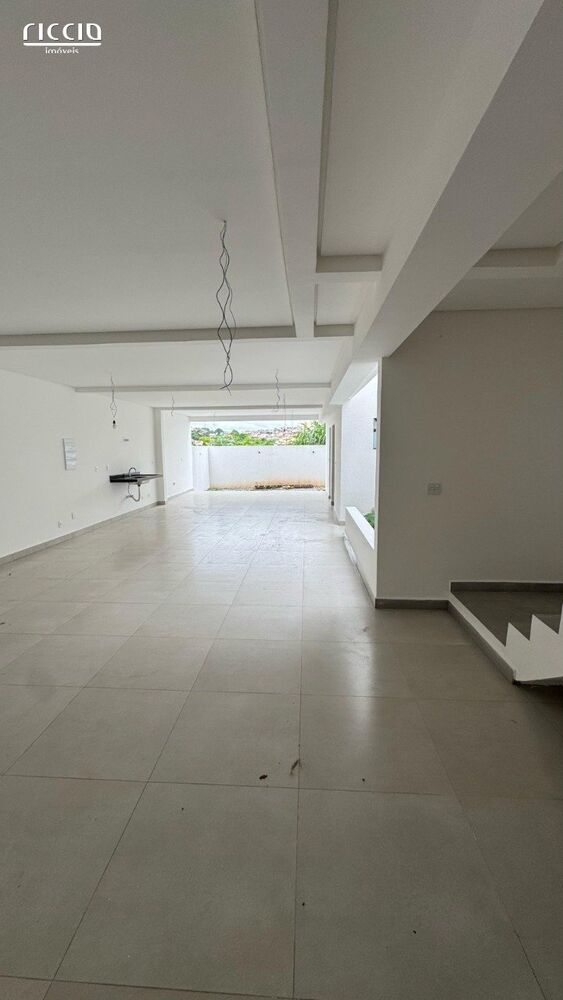 Casa, 3 quartos, 198 m² - Foto 3