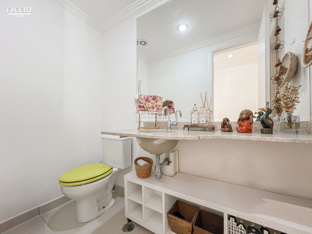 Apartamento à venda com 3 quartos, 182m² - Foto 4