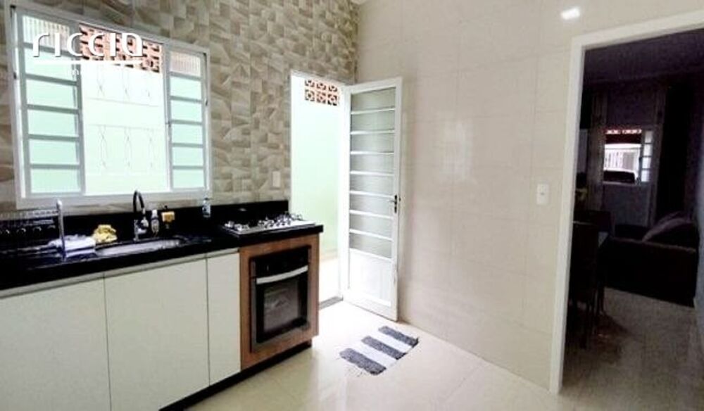 Casa à venda com 3 quartos, 1600m² - Foto 6