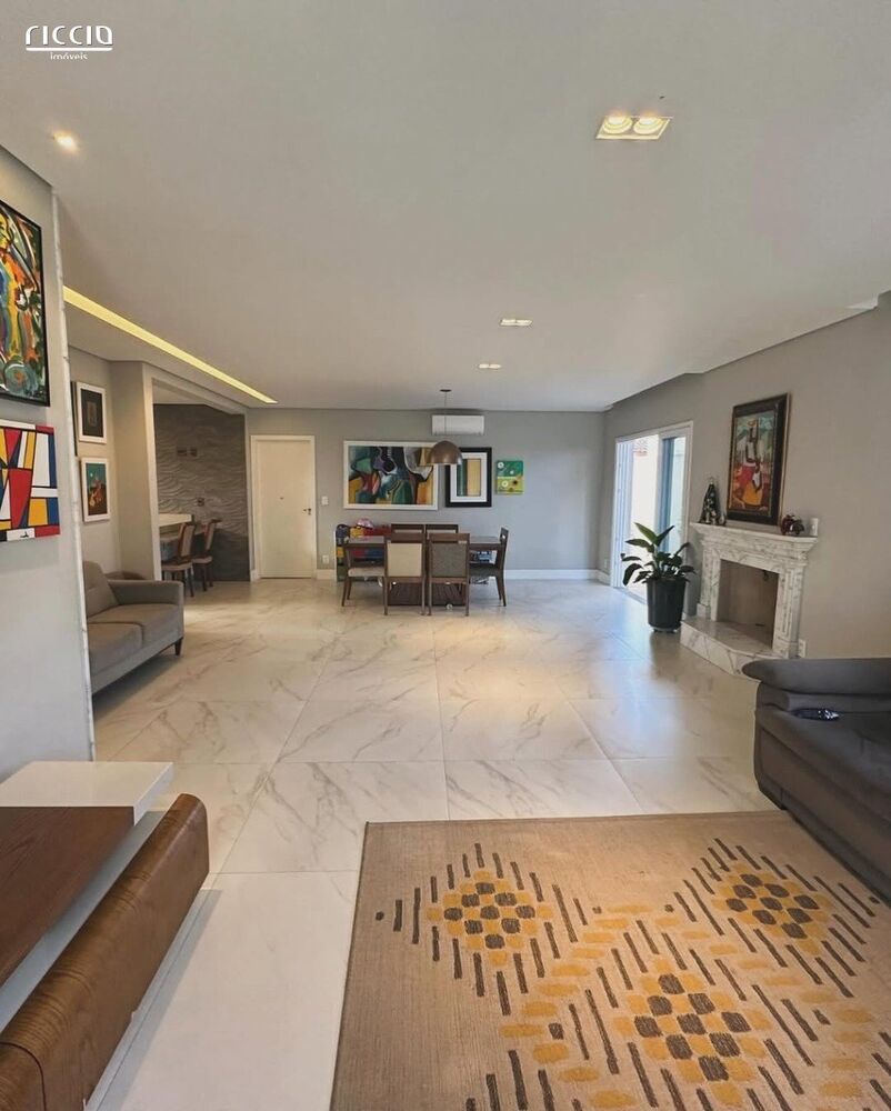 Casa de Condomínio à venda com 4 quartos, 220m² - Foto 9