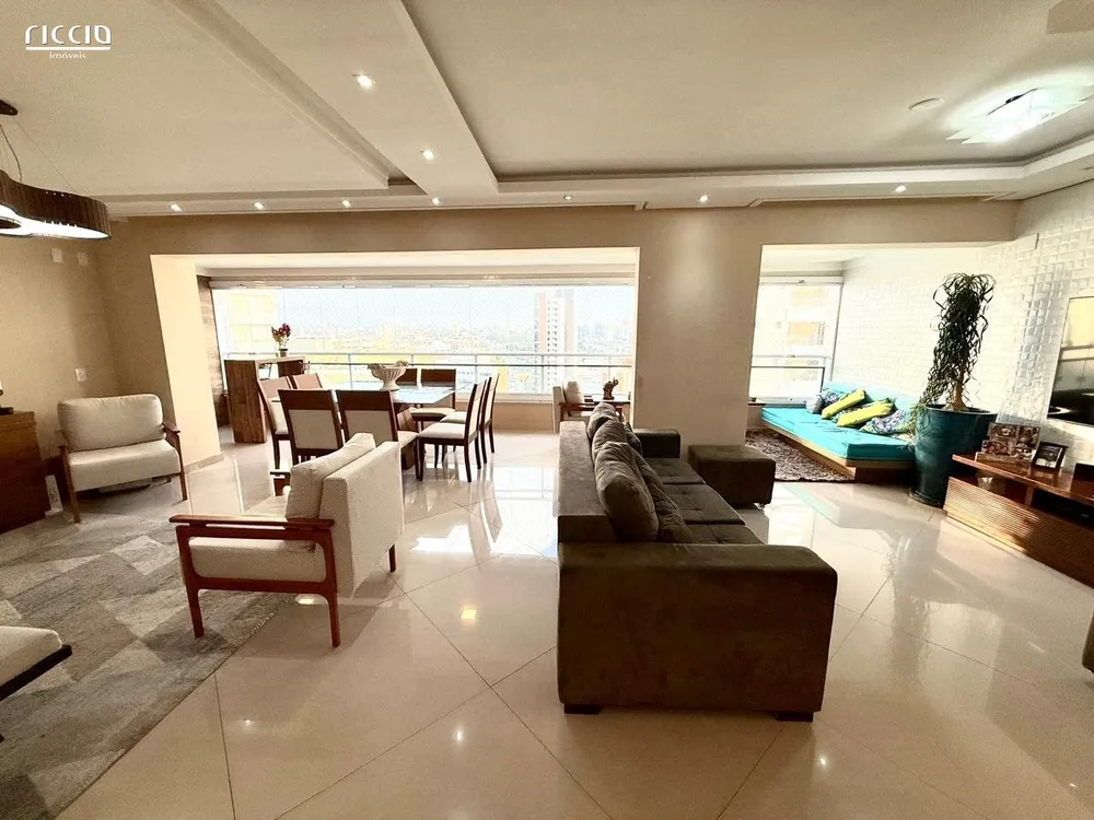 Apartamento, 3 quartos, 147 m² - Foto 1