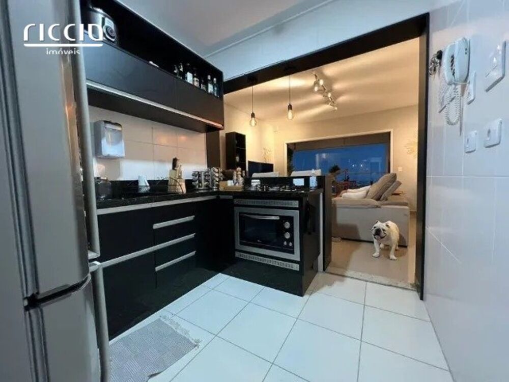 Apartamento à venda com 2 quartos, 75m² - Foto 1