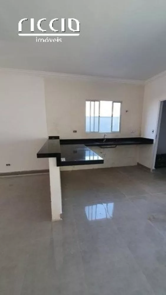 Casa de Condomínio à venda com 3 quartos, 150m² - Foto 2