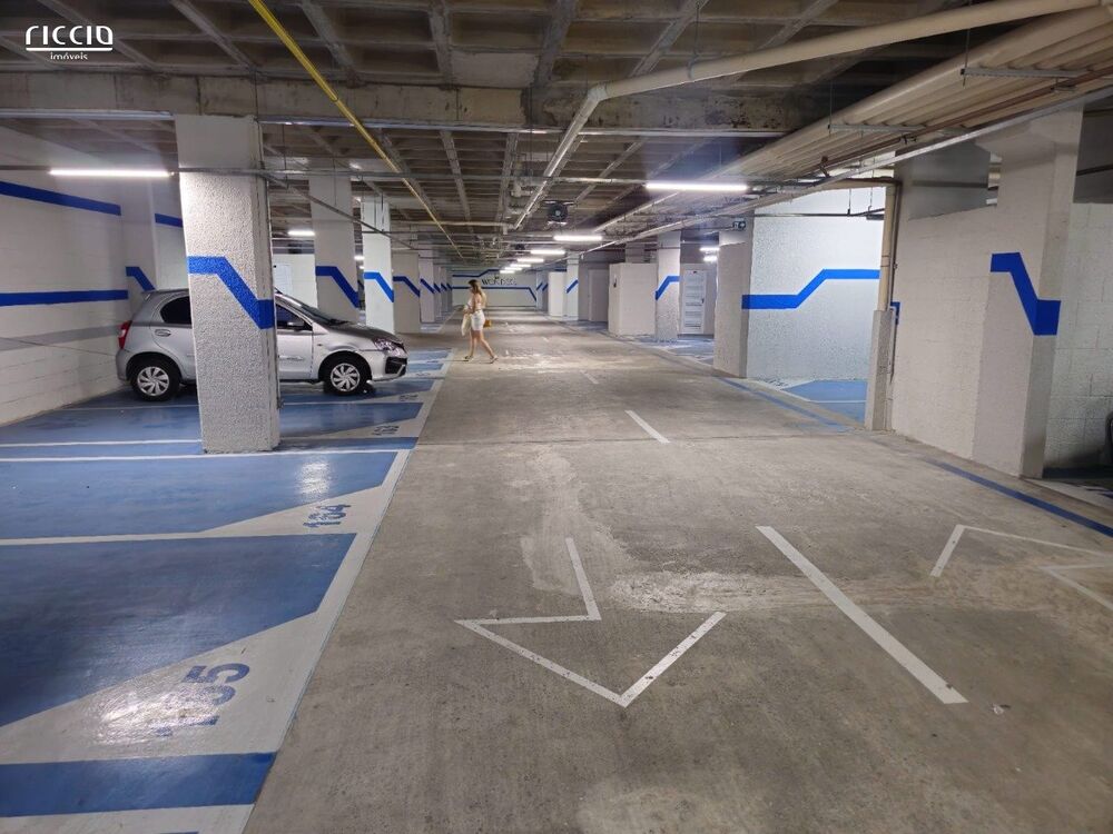 Apartamento à venda com 3 quartos, 84m² - Foto 2