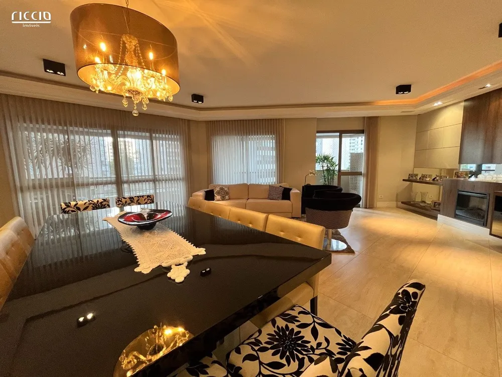 Apartamento, 2 quartos, 220 m² - Foto 2