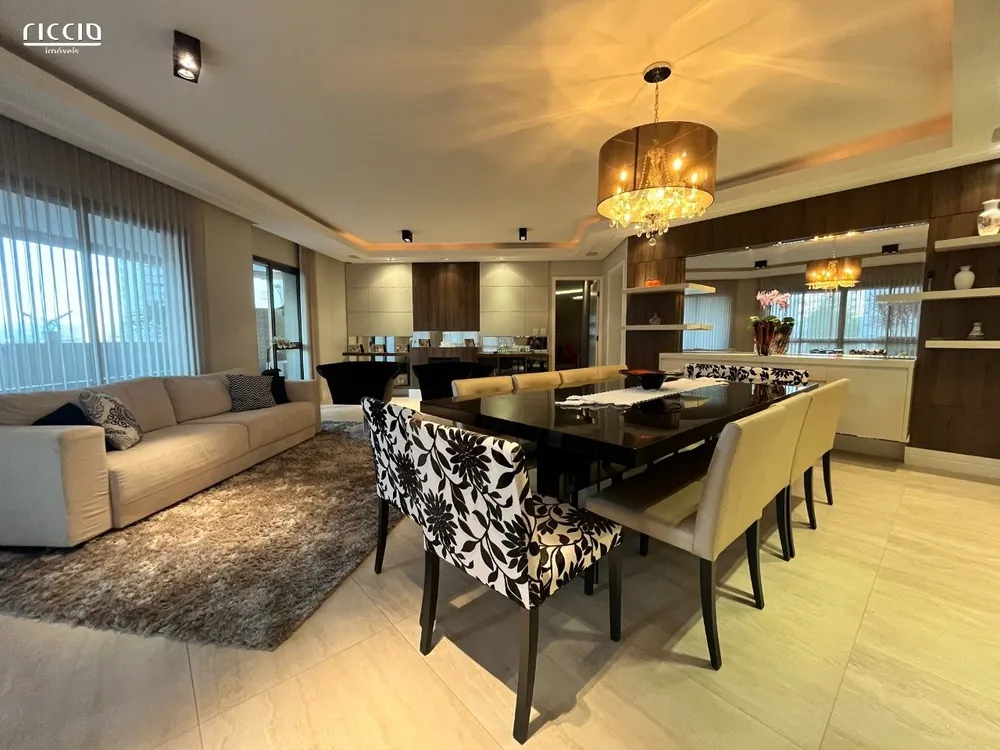 Apartamento, 2 quartos, 220 m² - Foto 1
