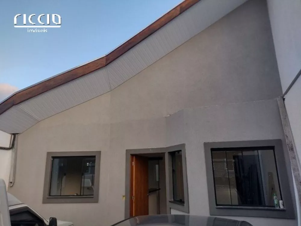 Casa à venda com 3 quartos, 84m² - Foto 2