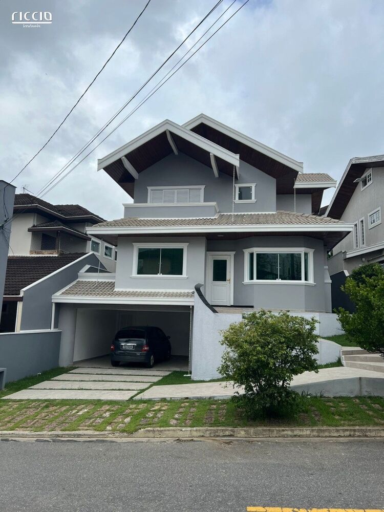 Casa de Condomínio à venda com 3 quartos, 245m² - Foto 1