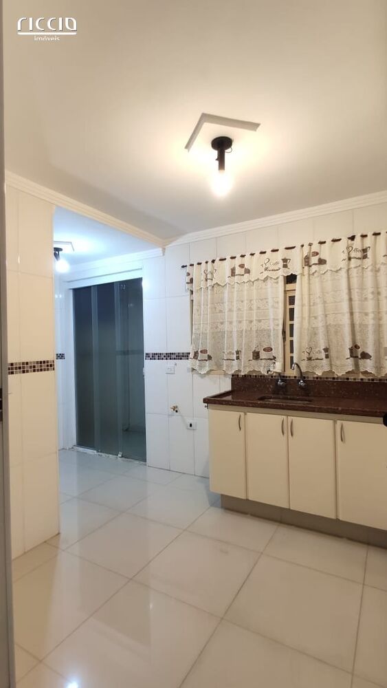 Casa à venda com 5 quartos, 180m² - Foto 13