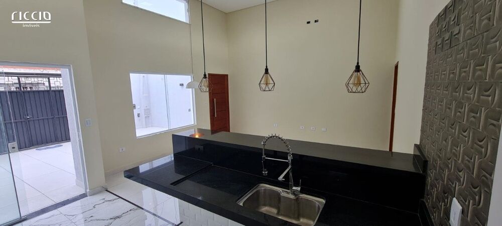 Casa, 3 quartos, 110 m² - Foto 1