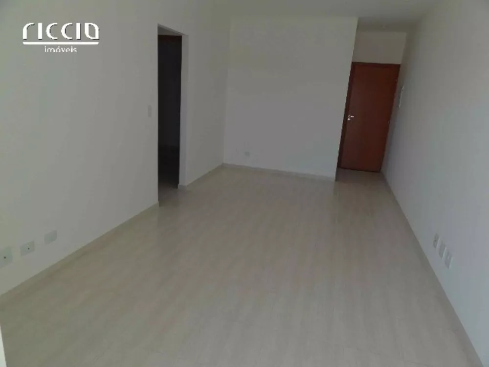 Apartamento à venda com 2 quartos, 72m² - Foto 3