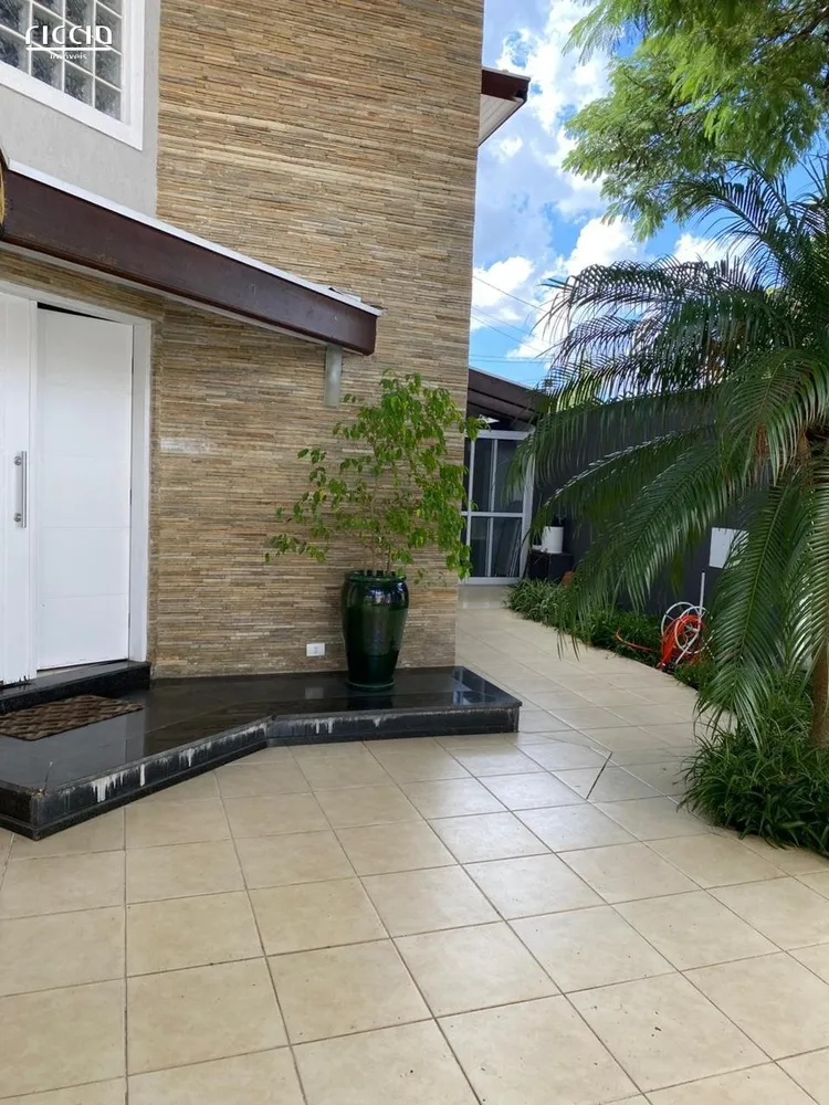 Casa, 4 quartos, 179 m² - Foto 2