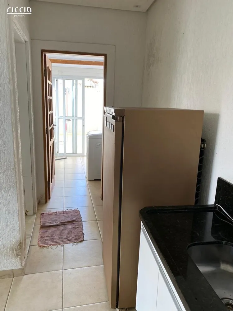 Casa, 4 quartos, 179 m² - Foto 1