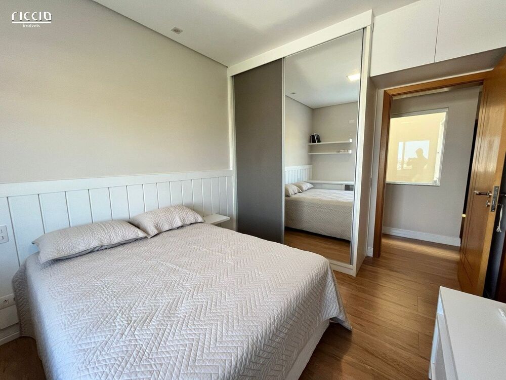 Casa de Condomínio à venda com 4 quartos, 366m² - Foto 1