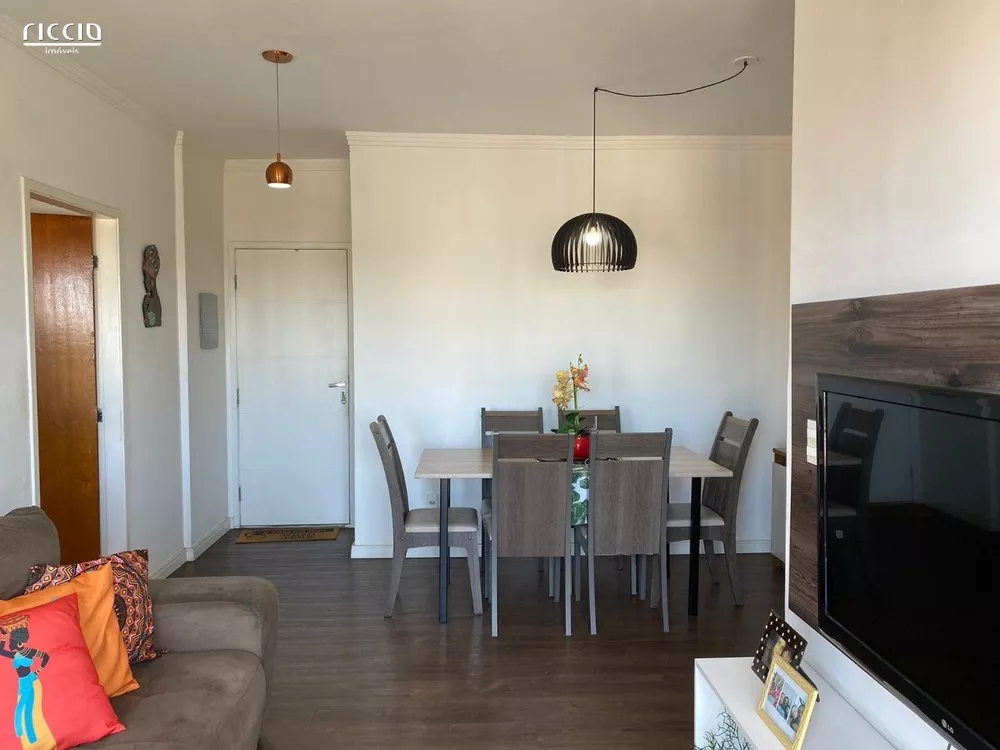 Apartamento à venda com 2 quartos, 63m² - Foto 3