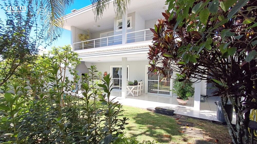 Casa de Condomínio à venda com 3 quartos, 305m² - Foto 1