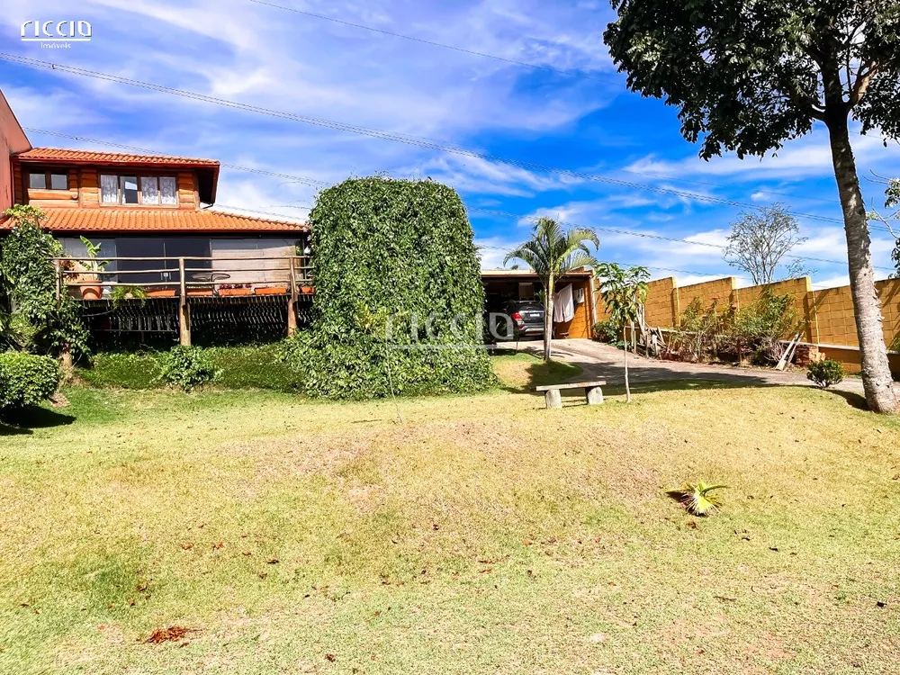 Casa de Condomínio à venda com 1 quarto, 100m² - Foto 1